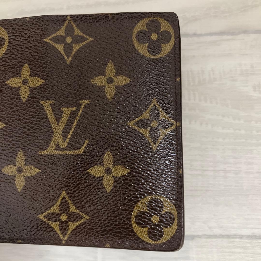 ルイヴィトン 二つ折り財布 ポルトフォイユマルコ