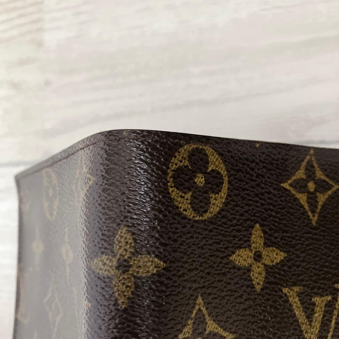 ルイヴィトン 二つ折り財布 ポルトフォイユマルコ