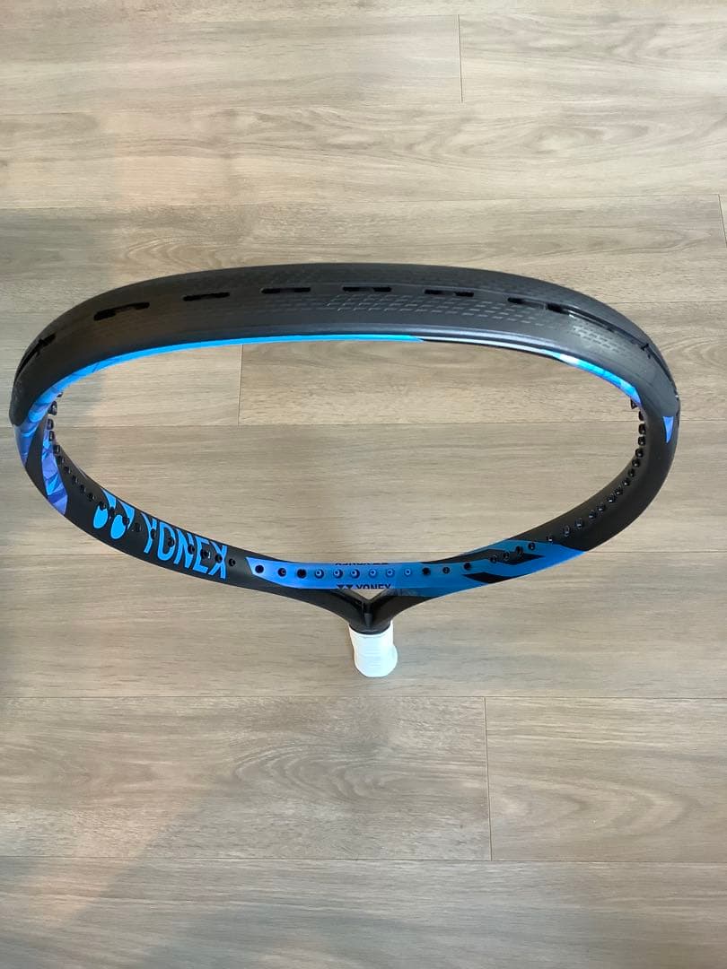 極美品 YONEX EZONE ヨネックスイゾーン100 300G グリップ新品