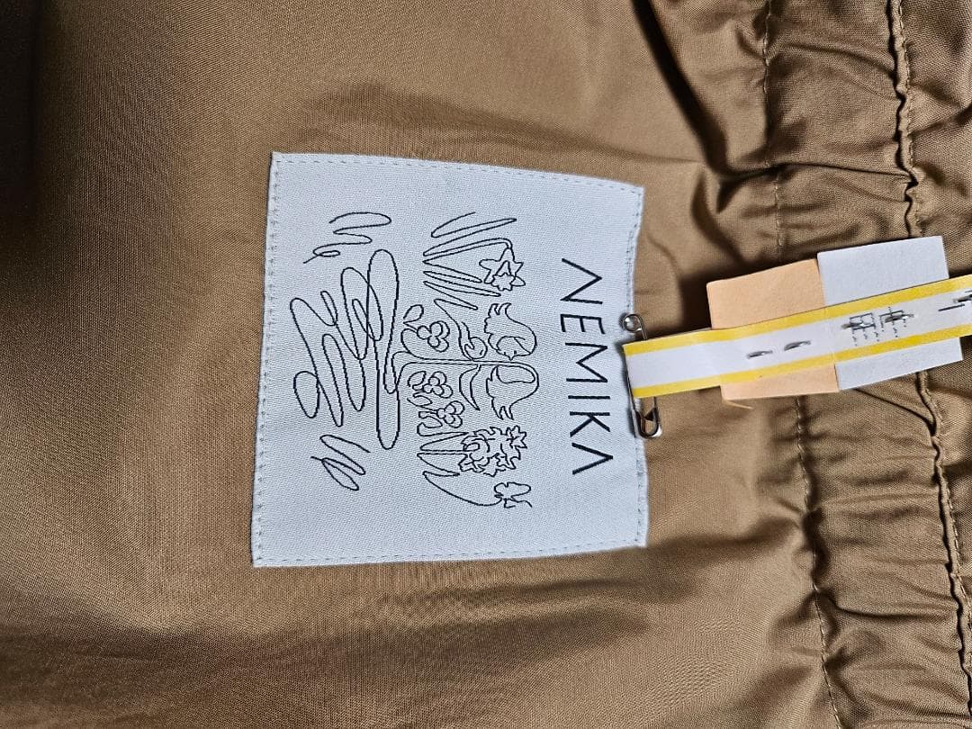 レリアン『ネミカ』クリーニング済・脇下身幅63cmレインコート兼ライトコート