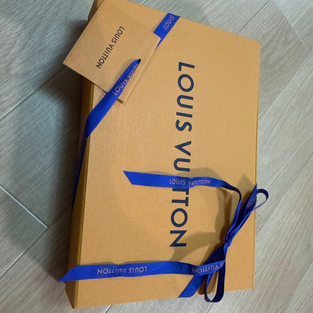 LOUIS VUITTON ネイビー ロゴマフラー