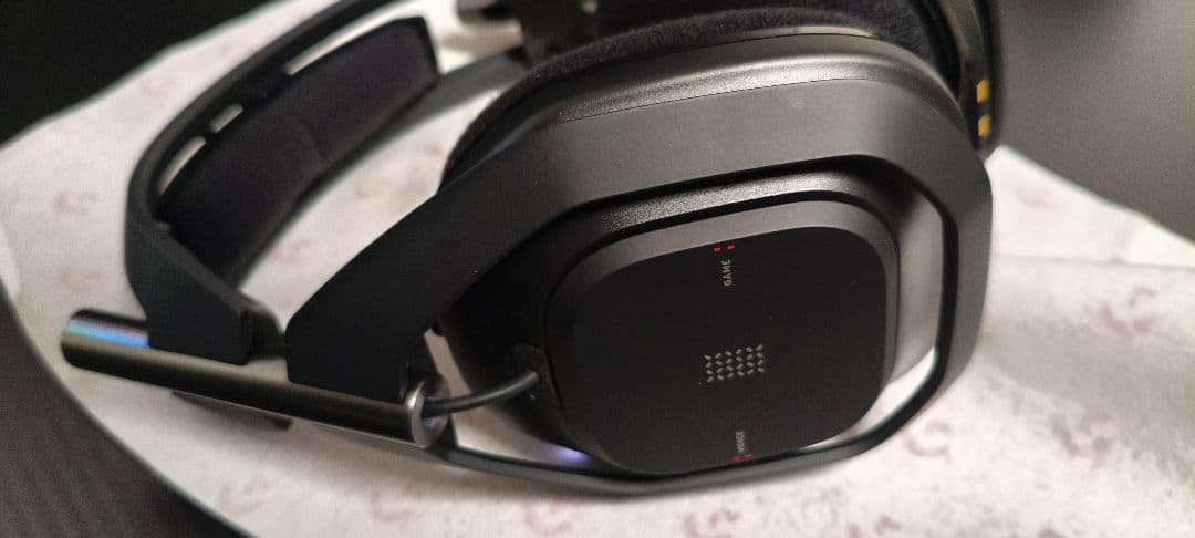 ゲーミングヘッドセット ASTRO A50 X LIGHTSPEED