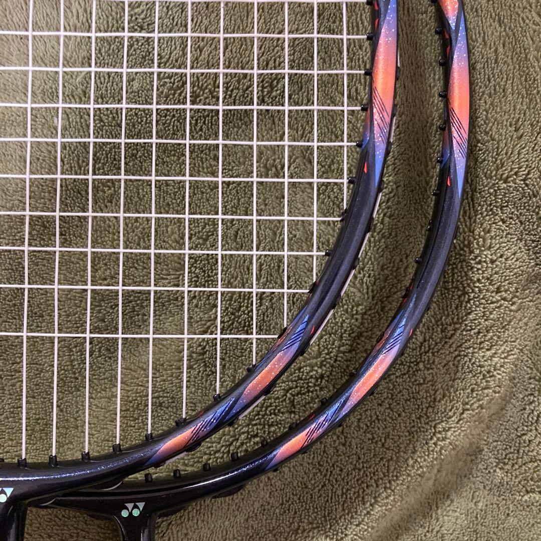 ヨネックス　アストロクス77PRO 4UG5 2本セット