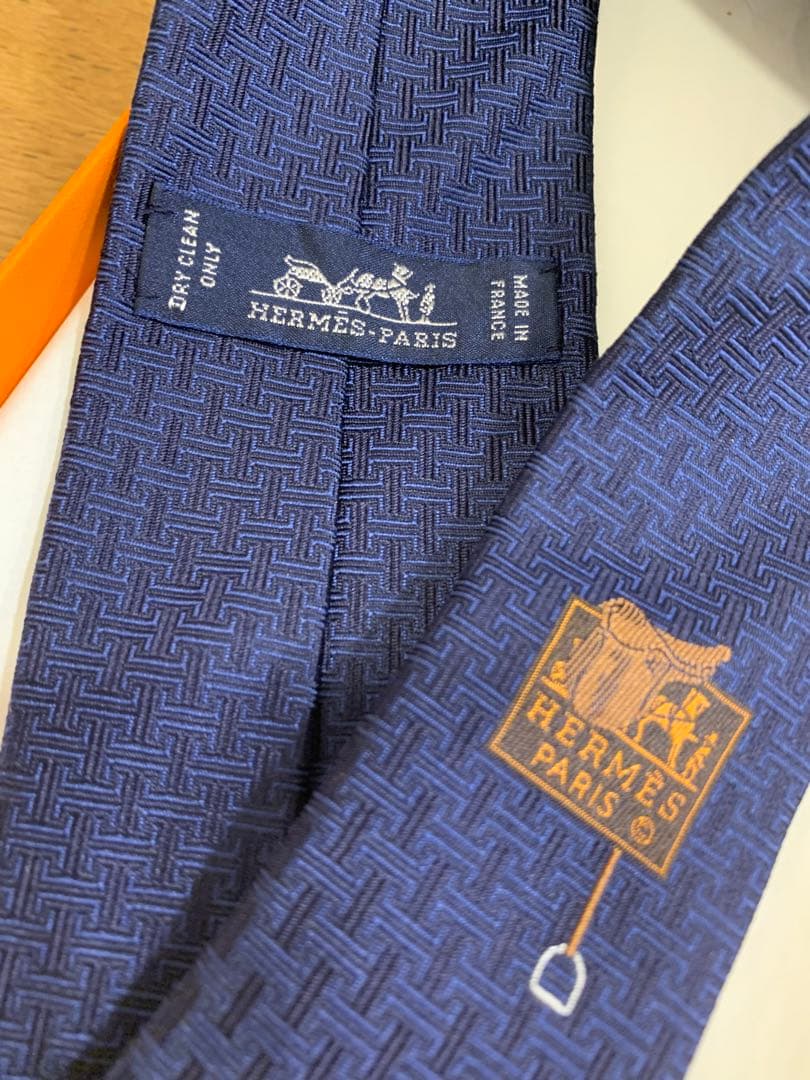 【試着のみ】HERMES H総柄　ネイビー シルク ネクタイ