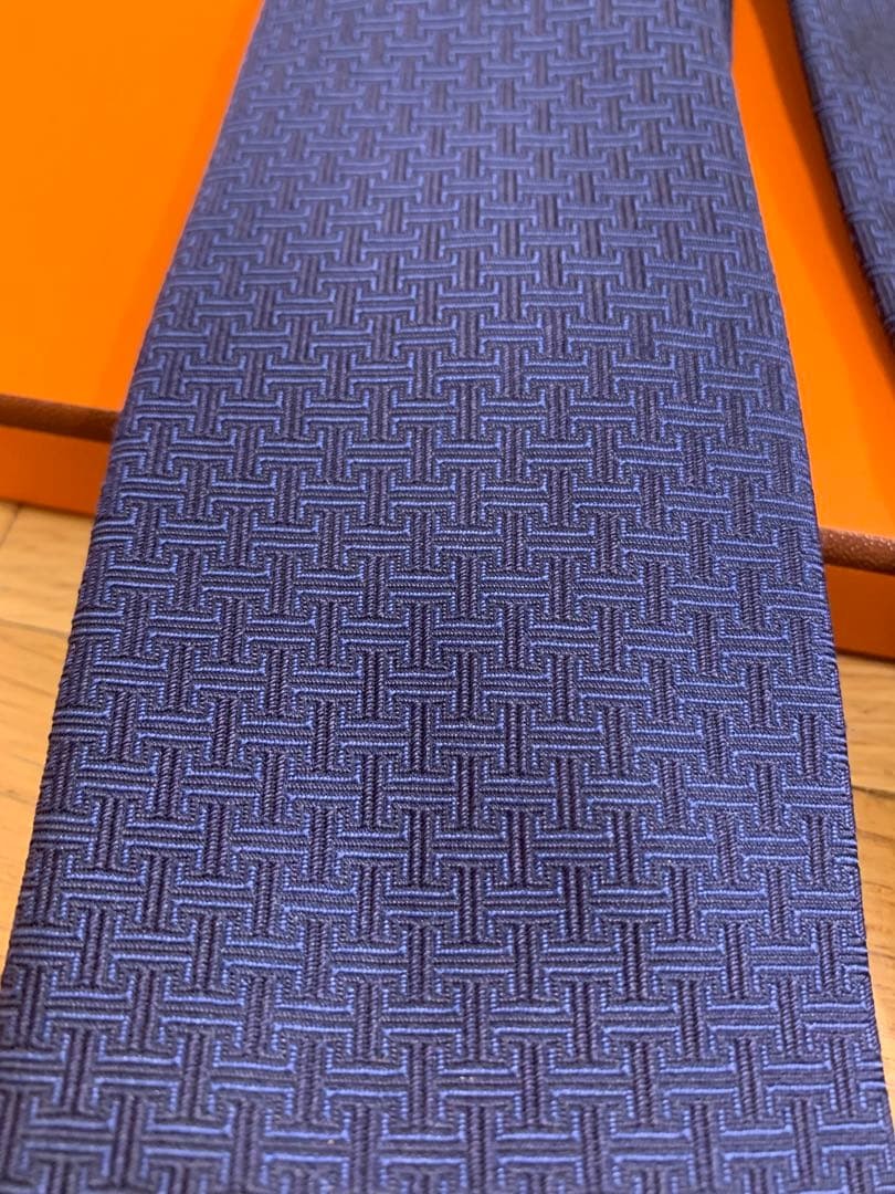 【試着のみ】HERMES H総柄　ネイビー シルク ネクタイ