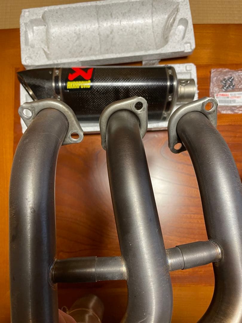 アクラポビッチAKRAPOVIC マフラー　XSR900 MT09