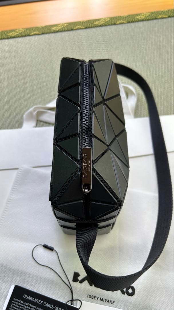 未使用 バオバオ　イッセイミヤケ　 ショルダーバッグ 黒 ブラック キューボイド