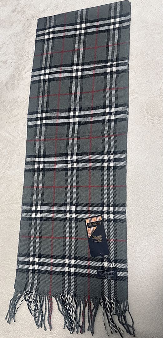 170センチ長め！タグ付き新品♡バーバリー♡ノバチェック柄♡マフラー♡グレー
