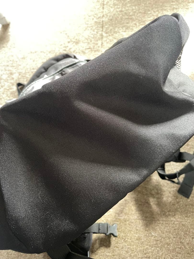 Helly Hansen Fjordland 28 リュック　黒