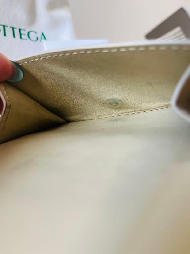 美品　ボッテガヴェネタ ベージュ 三つ折り財布