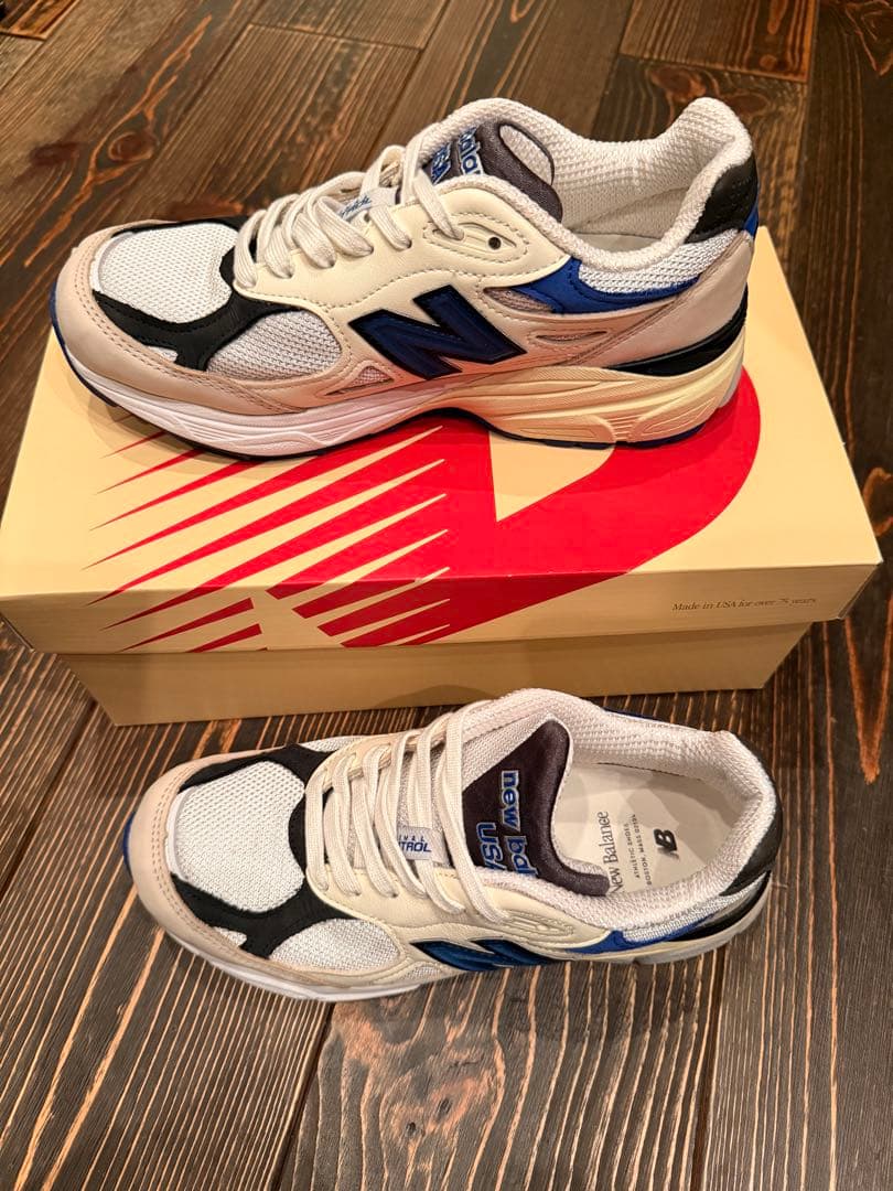 【美中古】半額以下 ニューバランス M990WB3 23.5 白