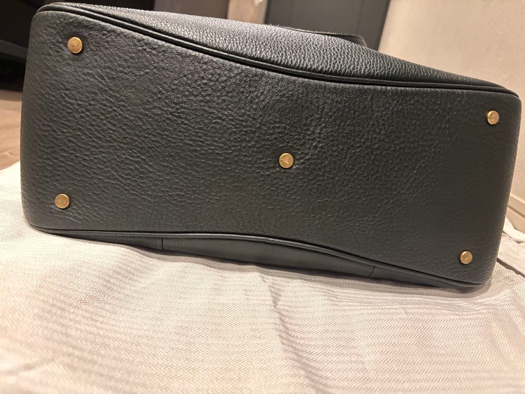 大幅値下げ！ETiAM エティアム　ｆｌｅｘｉダークグリーン　レザートートバッグ