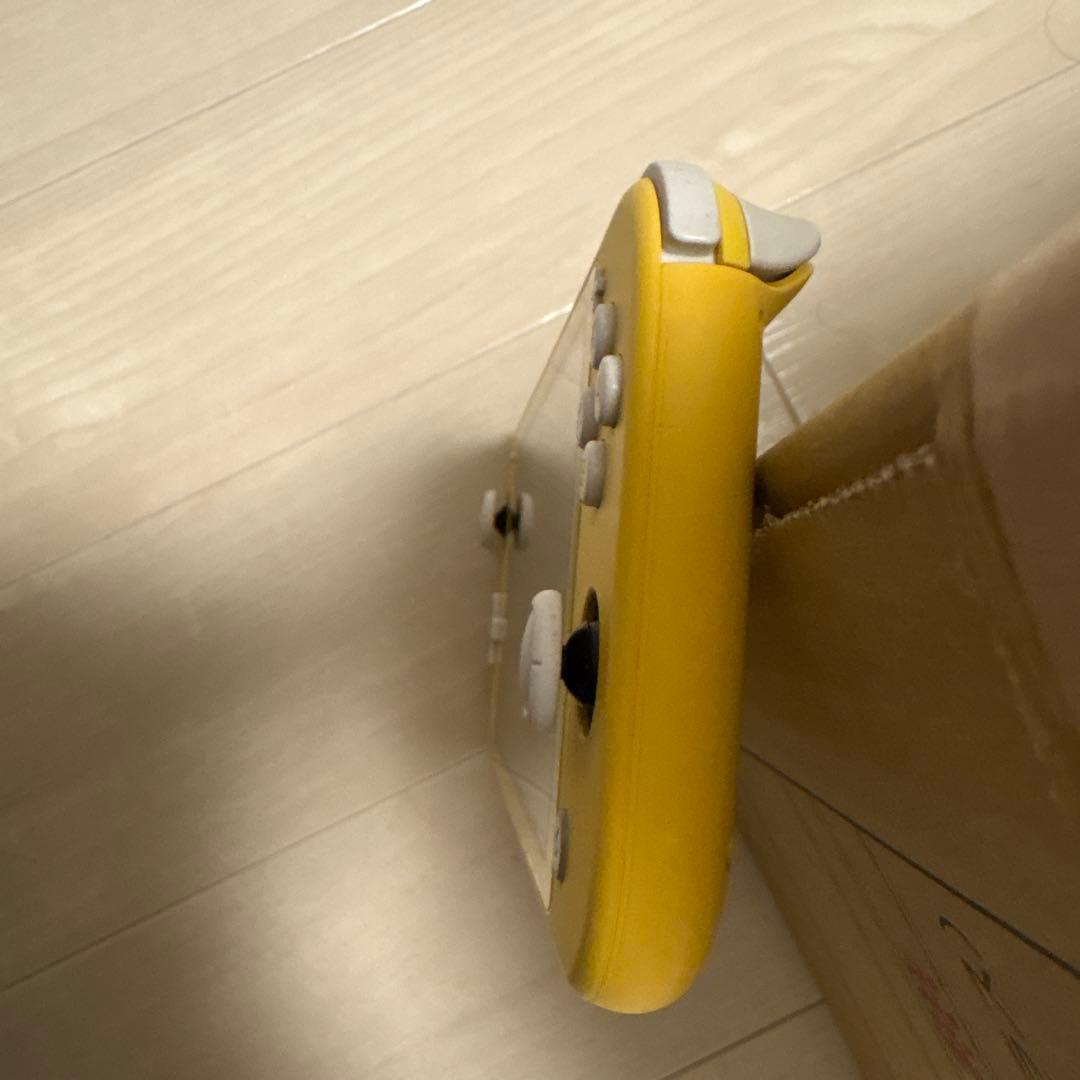 Nintendo Switch Lite イエロー 本体　充電機付