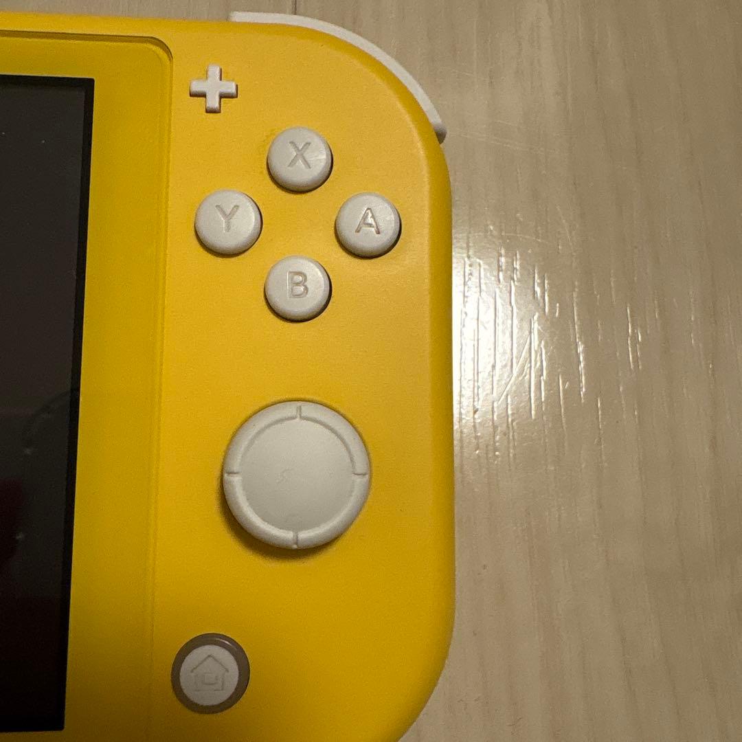 Nintendo Switch Lite イエロー 本体　充電機付