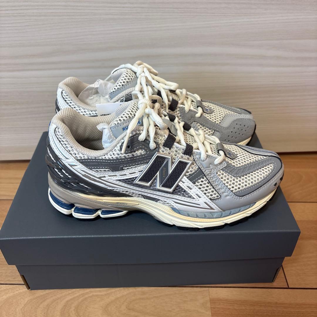 ニューバランス　U1906NA 23.5cm