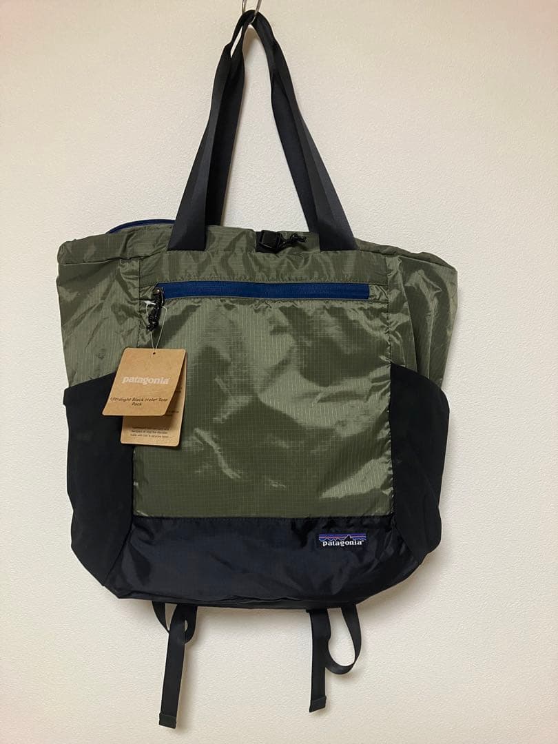 新品 patagonia ウルトラライトブラックホール・トート・パック　カーキ