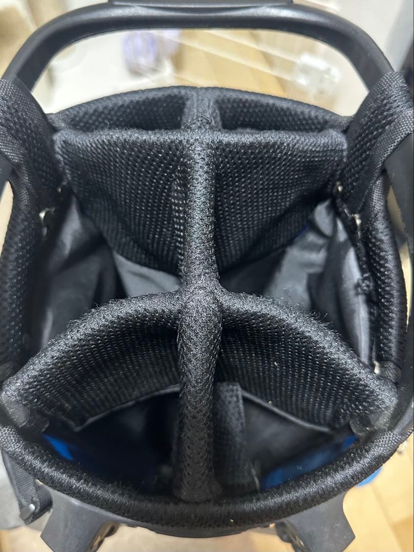 マークアンドロナ　キャディバッグ スカルキーホルダー付き