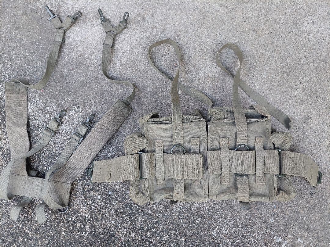 来月より値上げ 南アフリカ軍P70/73装備 キドニーポーチ ヨークセット