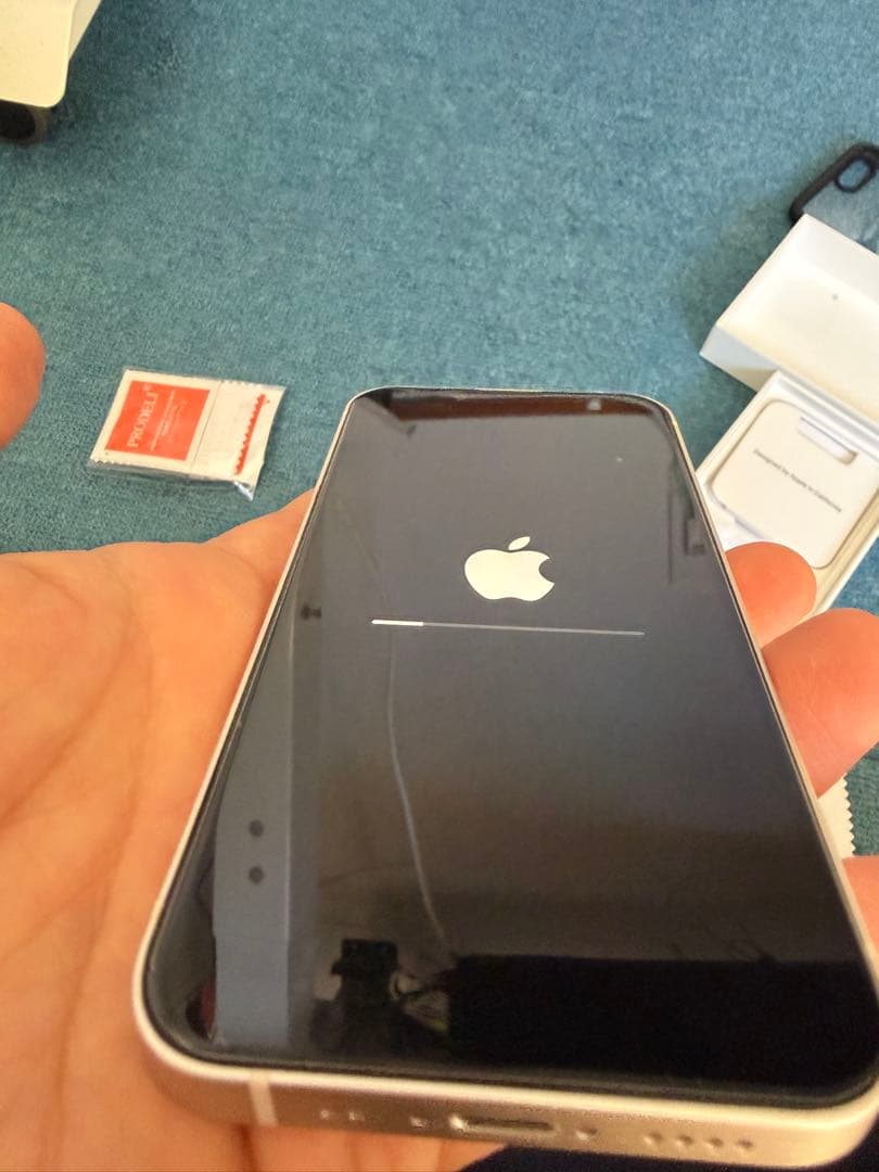 極美品 iPhone 13 mini 512GB スターライト。オマケ多数