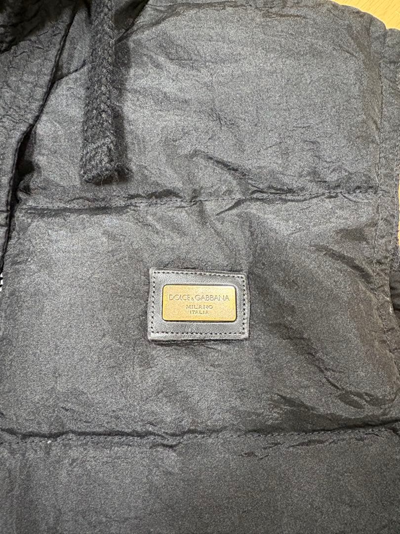 Dolce & Gabbana ブラックダウンベスト