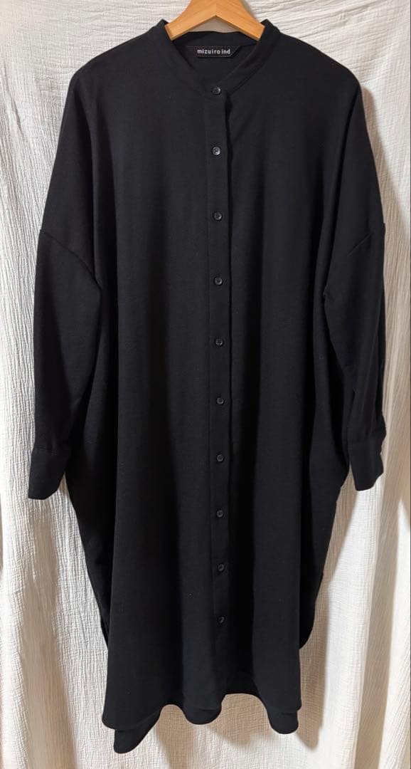 スンスン　mizuiro ind スタンドカラーシャツワンピース　黒