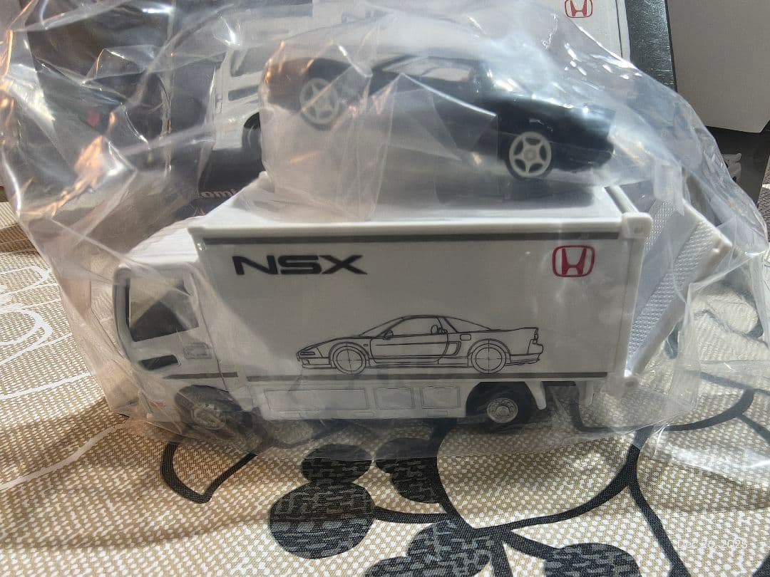 サトシ　トミカ 　ミニカー　トランスポーター　セット 5台