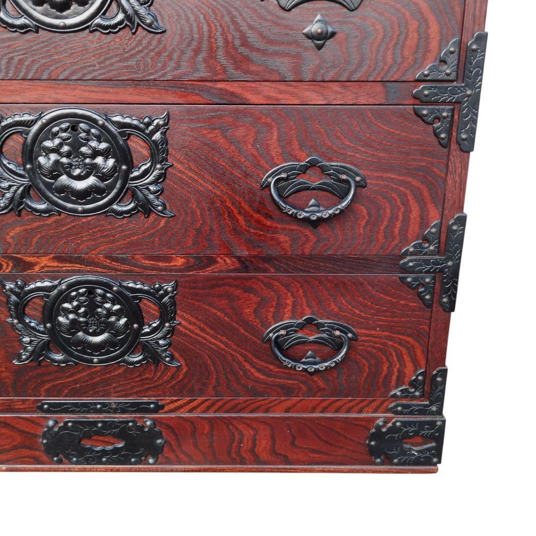 岩谷堂箪笥　南部鉄器　欅　漆塗り　チェスト　伝統工芸　整理箪笥　6段