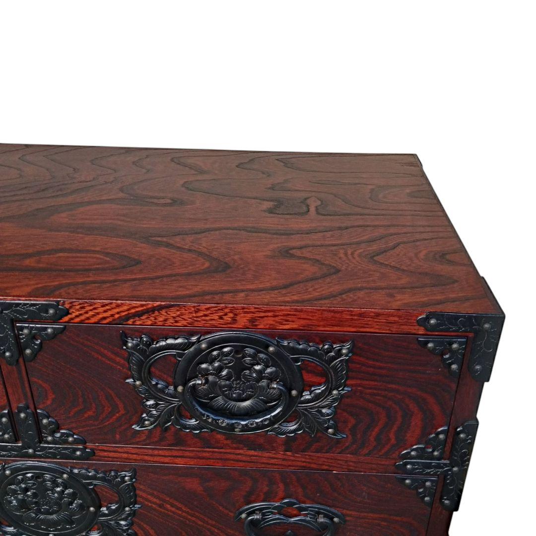 岩谷堂箪笥　南部鉄器　欅　漆塗り　チェスト　伝統工芸　整理箪笥　6段