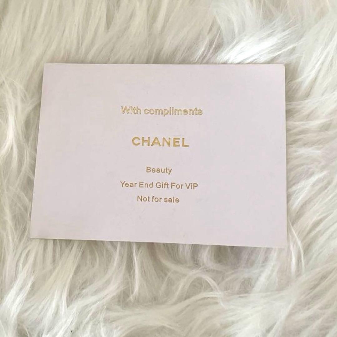 CHANEL ホワイト　チェーンショルダーバッグ　ノベルティ