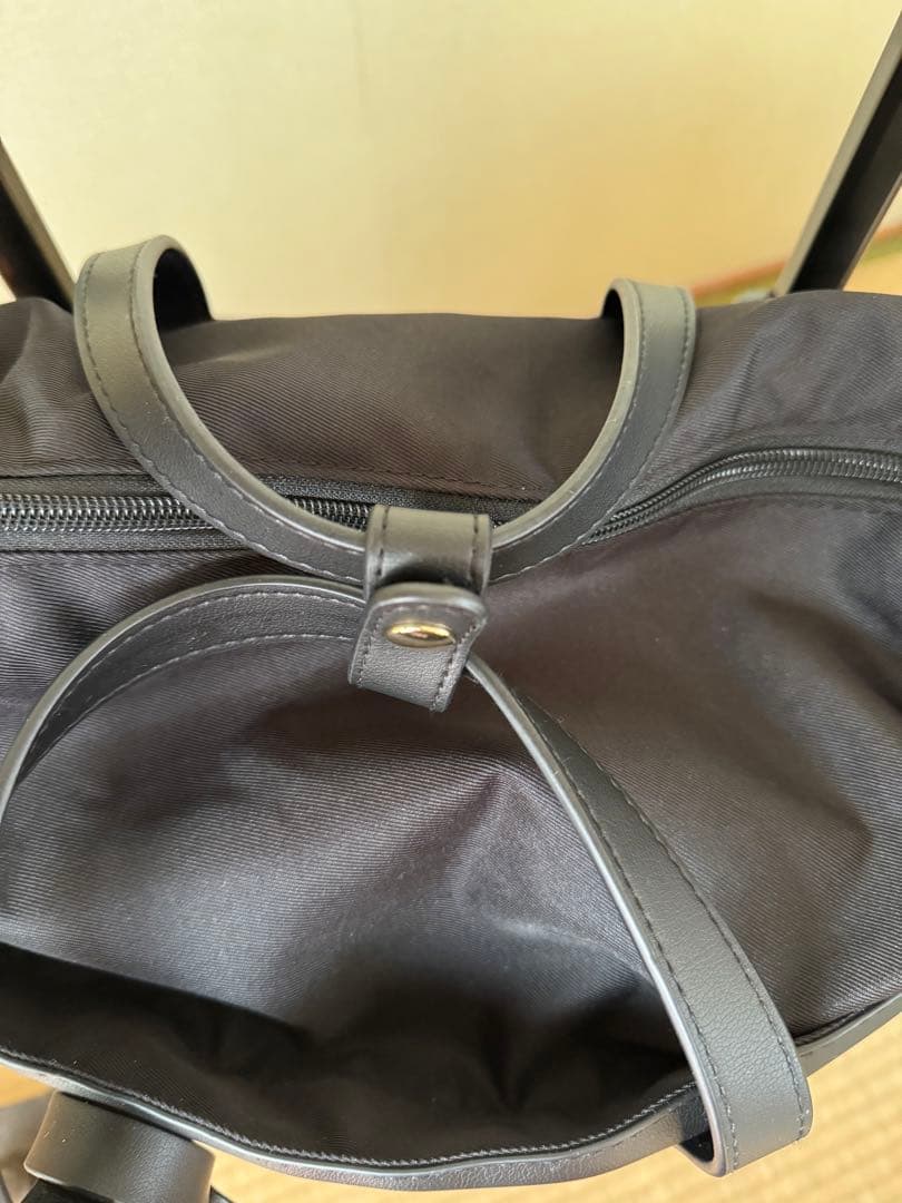 スワニーキャリーバッグ　紺色　ストッパーなし