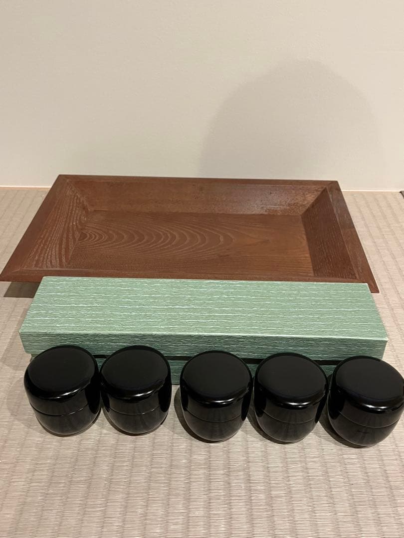 茶歌舞伎用　本漆手塗の小棗五客と長盆のセット