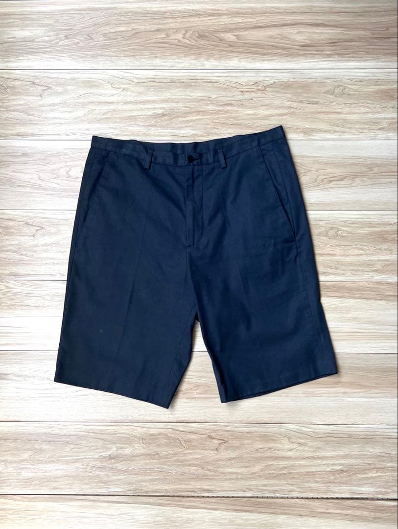 夏場に大活躍な「MIU MIU」綿ツイルのショーツ