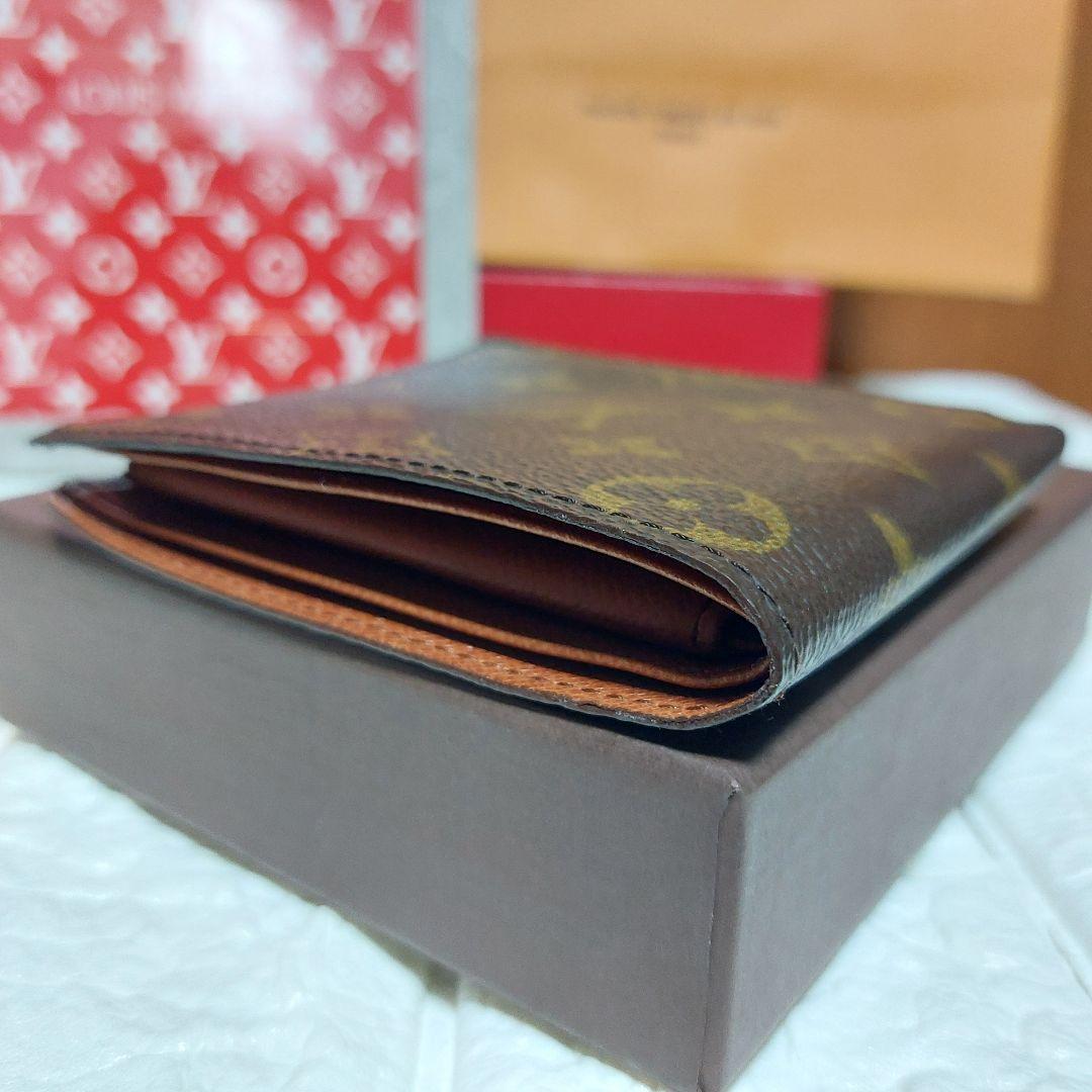 美品 Louis Vuitton ルイヴィトン モノグラム 二つ折財布
