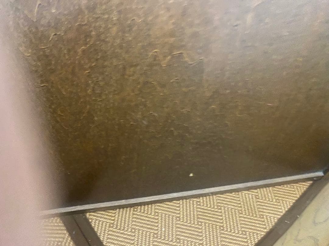 ヨシページです。 ブラウン木製キャビネット・サイドボード　カリモク