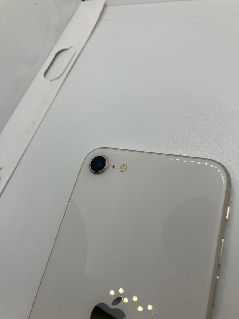 ユ*4様 美品 バッテリー100% iPhone SE (第3世代) 128GB