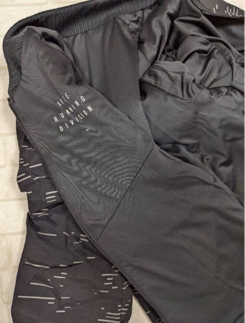 NIKE RUNNING DIVISION メンズ中綿入りフルジップジャケット