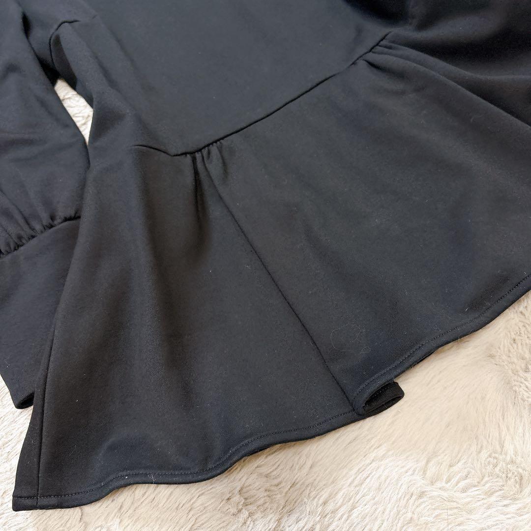 美品✨ボーダーズアットバルコニー　ストレッチ　ペプラムトップス　ロゴ　ネイビー