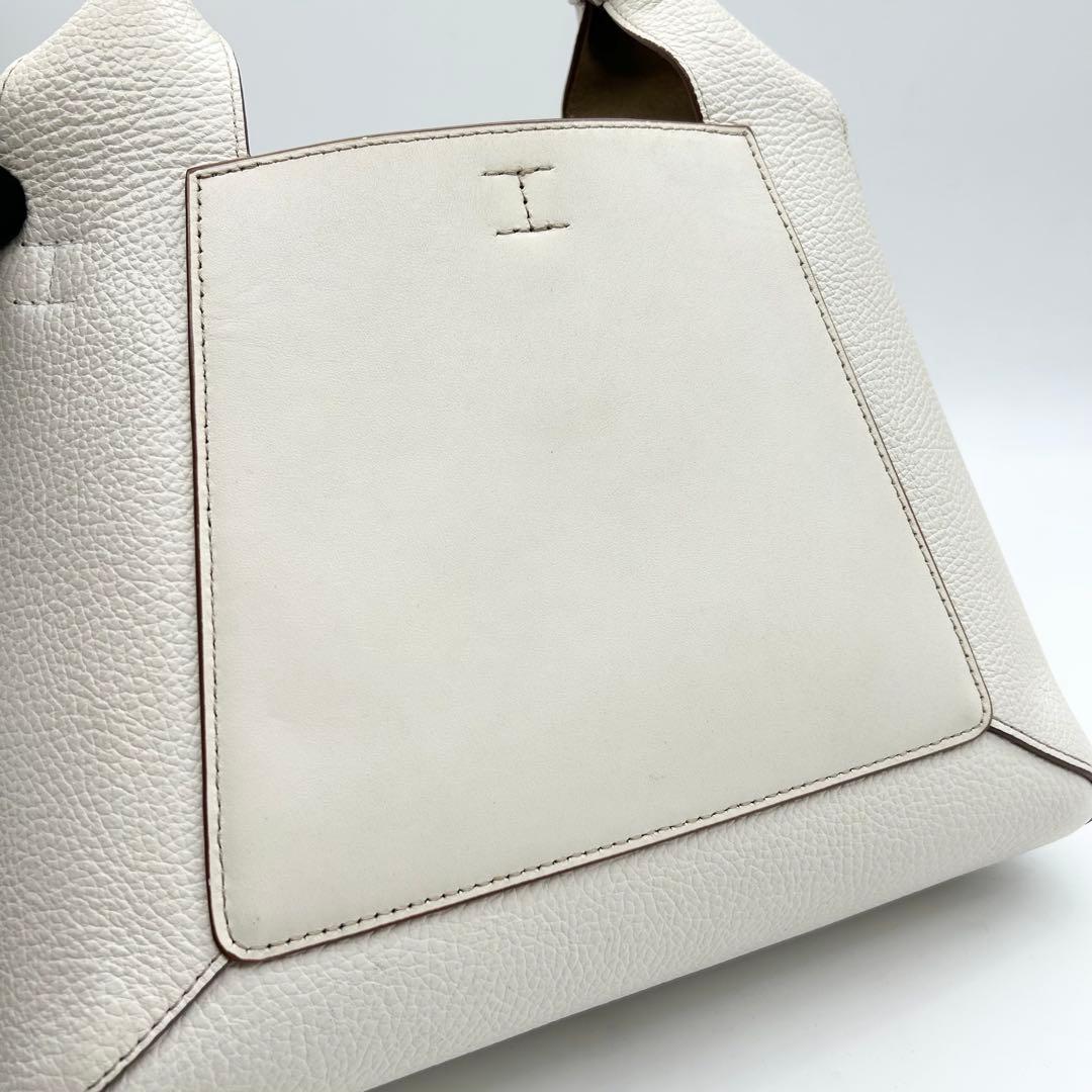 良品　FURLA　フルラ　ジルダ　ショルダーバッグ　2way　レザー　ロゴ　白