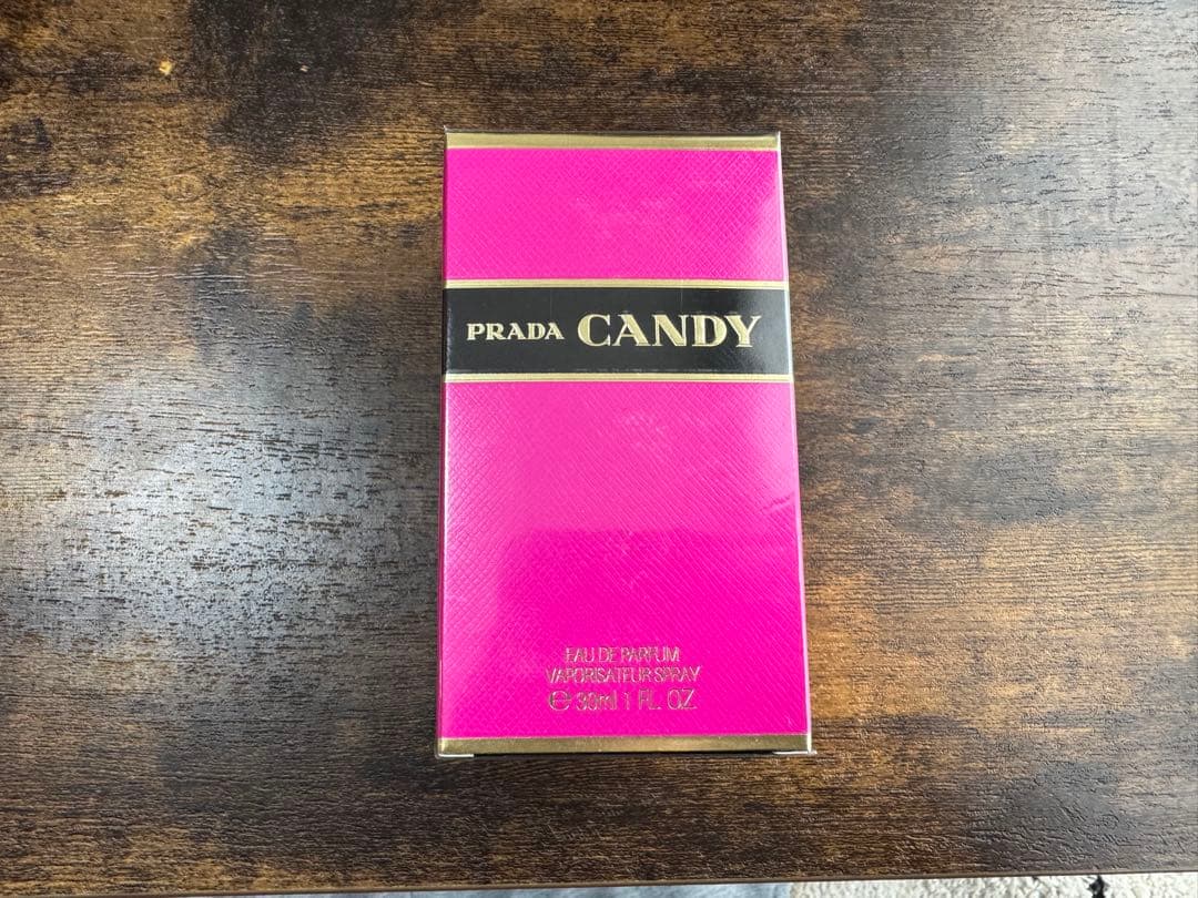PRADA CANDY 香水(女性用)
