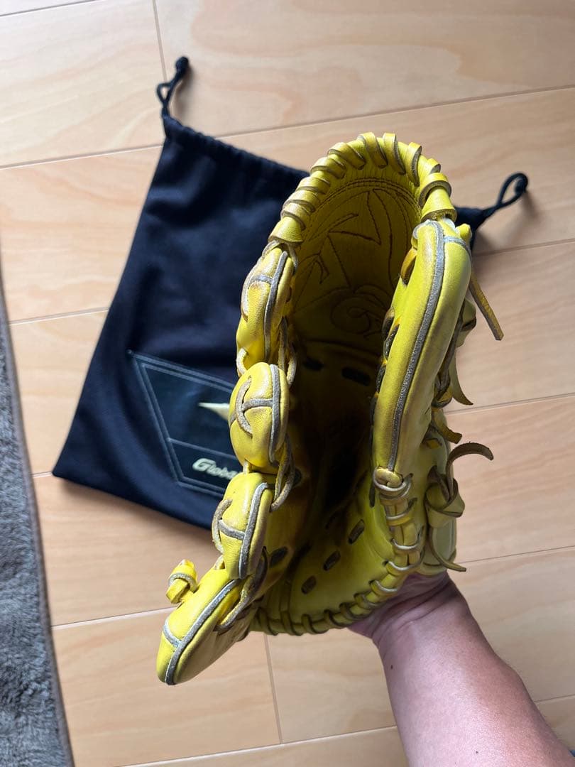 ミズノグローバルエリート左投軟式投手用