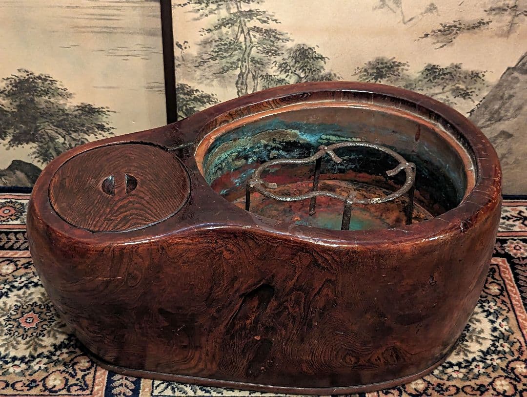 天然木切抜瓢箪形火鉢　瓢箪形五徳付き　　　民芸家具　時代家具　古民具　囲炉裏