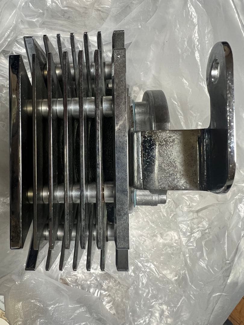 アイアンクロスエアクリーナー　マルチーズクロス ショベルバンナックルアイアンエボ