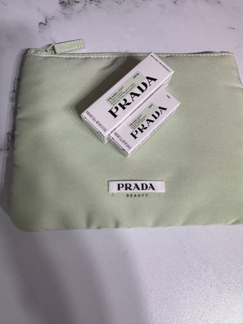 プラダ　ピンクセット　ミニポーチ付(ヘアミスト除く)