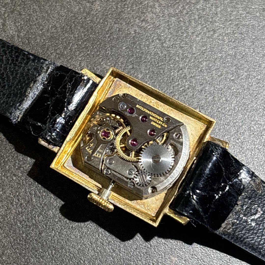 【稼働品 】IWC 手巻き　スクエア アンティーク　シャフハウゼン