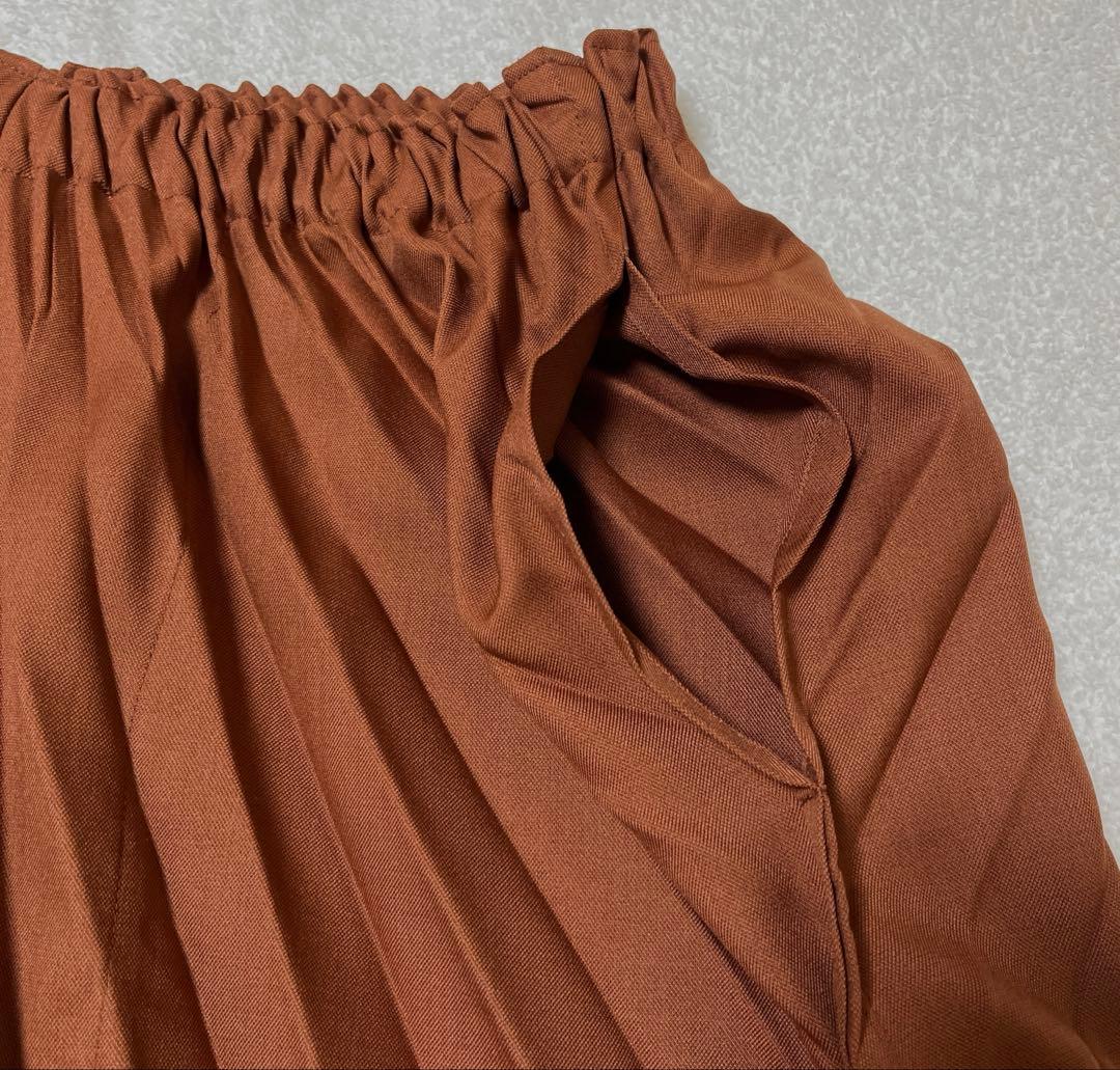 美品　me ISSEY MIYAKEプリーツパンツ　クロップド　ワイド