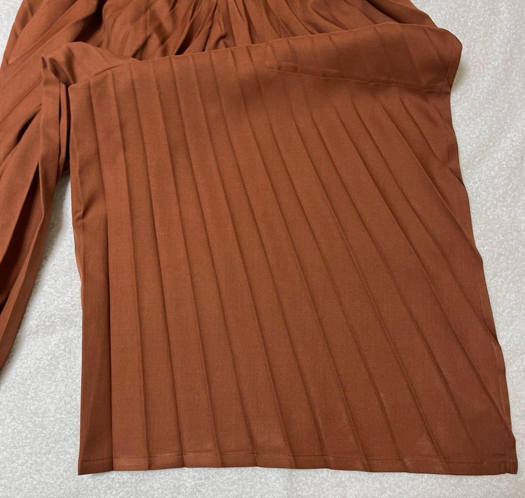 美品　me ISSEY MIYAKEプリーツパンツ　クロップド　ワイド