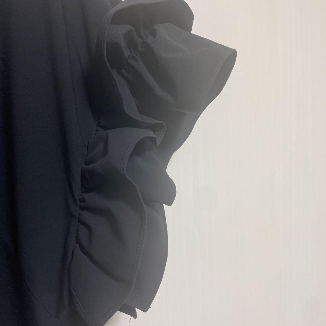 【値下げ】CADUNE ≪川上桃子さんコラボ≫袖フリルオールインワン 黒 M