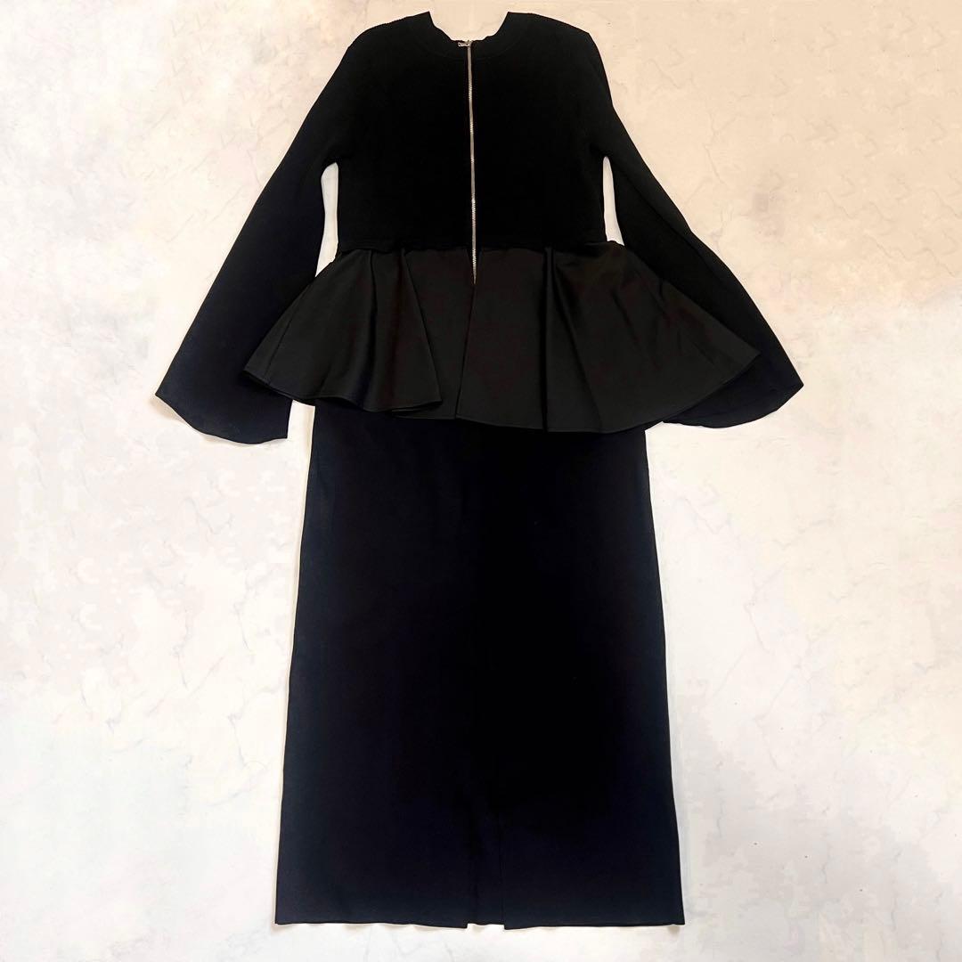 美品　ADAM ET ROPÉ FEMME ペプラムコンビニットワンピース