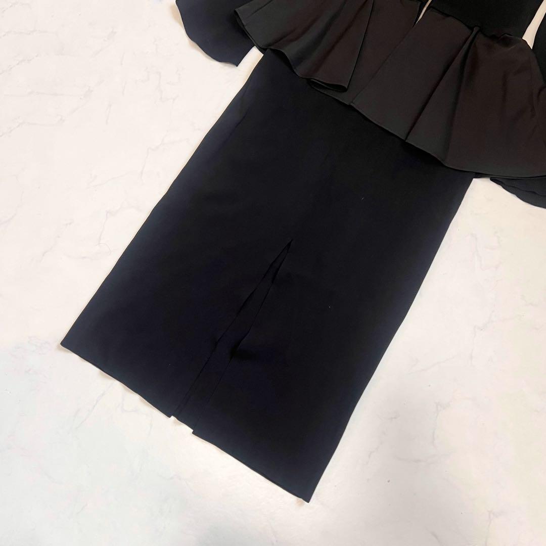 美品　ADAM ET ROPÉ FEMME ペプラムコンビニットワンピース