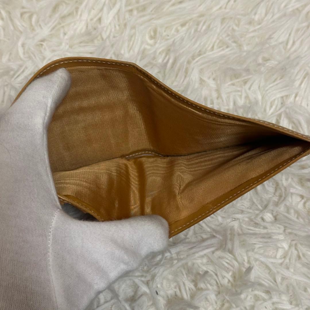 グッチ 二つ折り財布 GG柄 PVC レザー ベージュ コンパクト ゴールドロゴ